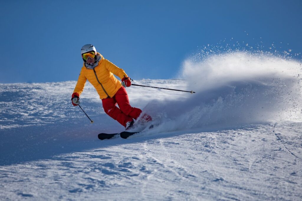 10 powodów dla których warto uczyć się jeździć na nartach
